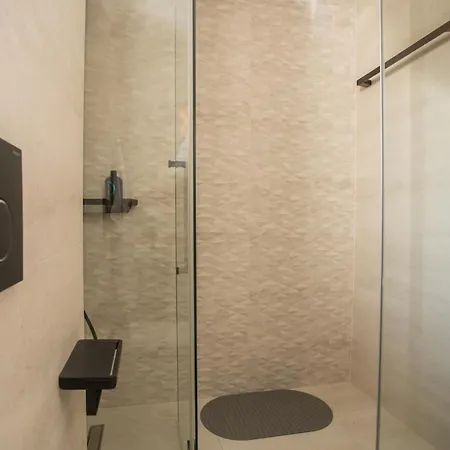 Apartment Porto Azure Breeze & Horizon - In The Heart Of Nydri (Lefkada)